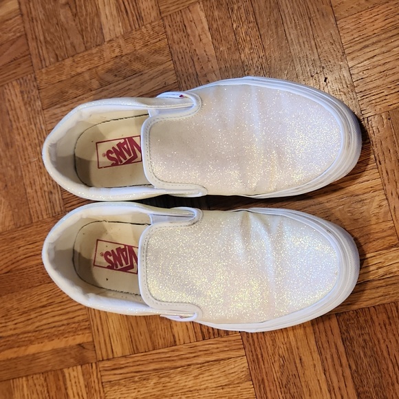 Vans Shoes - Cleaning out closet